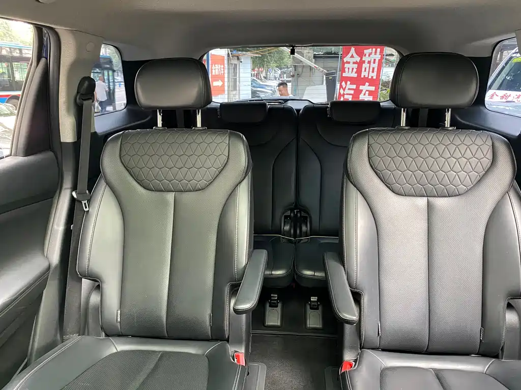 Hyundai Santa Fe — миниатюра 11