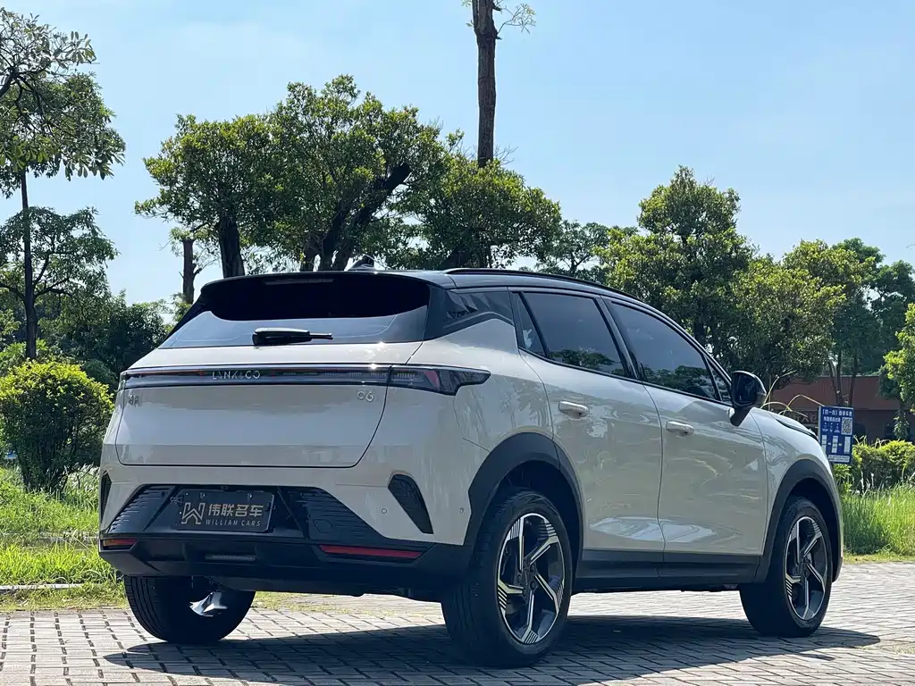 Lynk & Co 06 — миниатюра 6