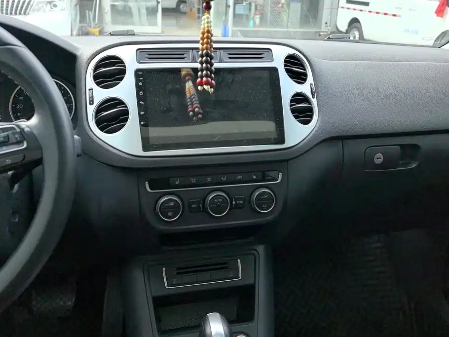 Volkswagen Tiguan — миниатюра 13