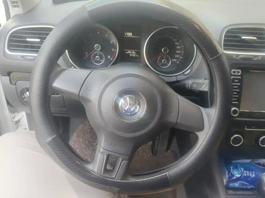 Volkswagen Golf — миниатюра 15