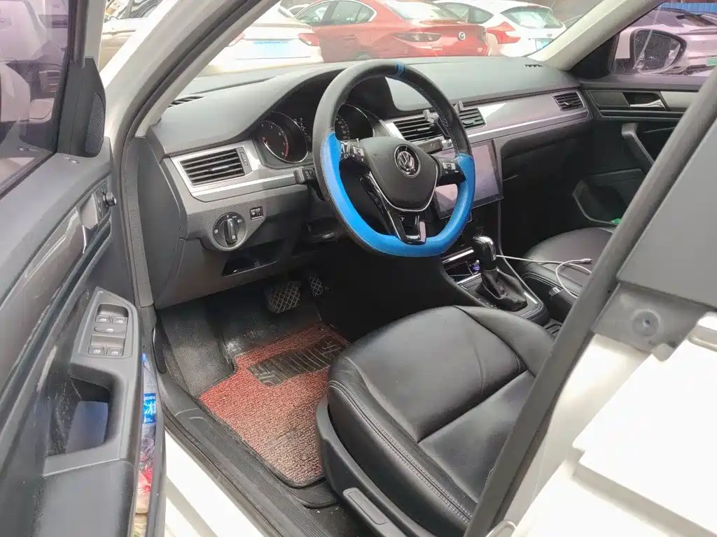 Volkswagen Bora — миниатюра 12