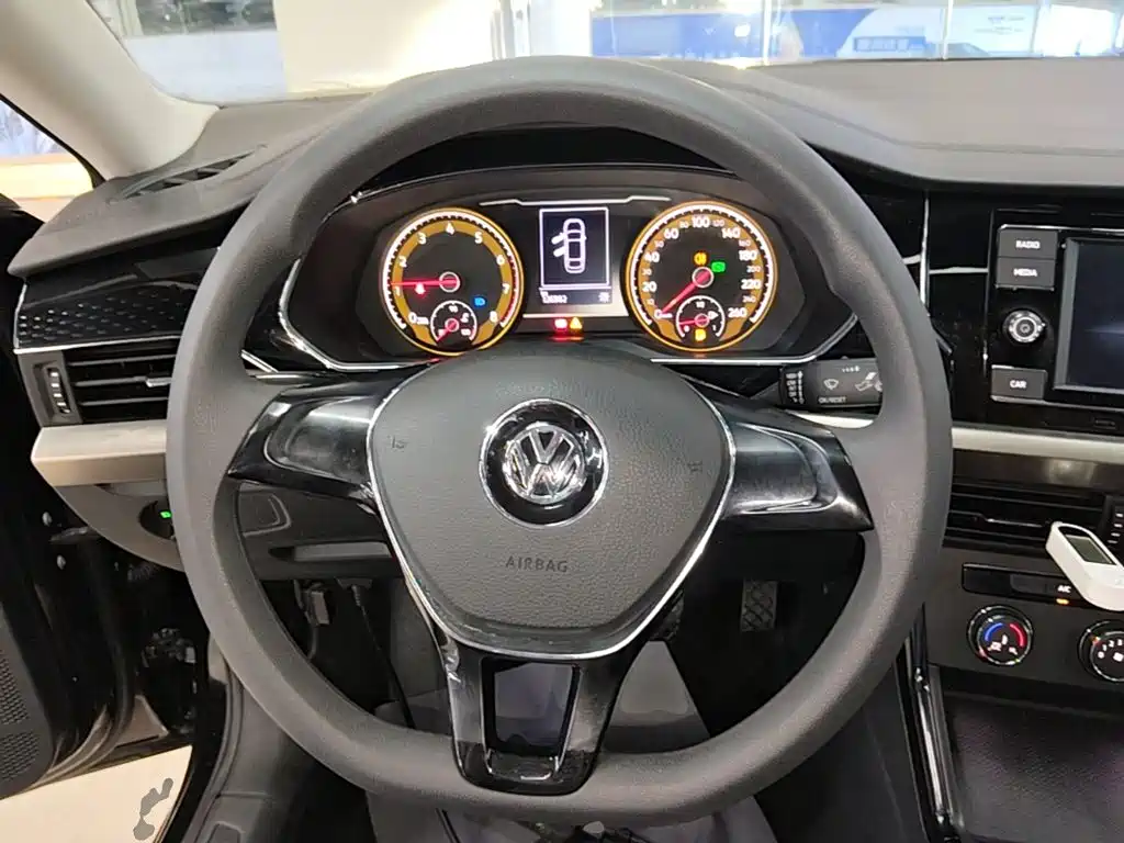 Volkswagen Passat — миниатюра 11