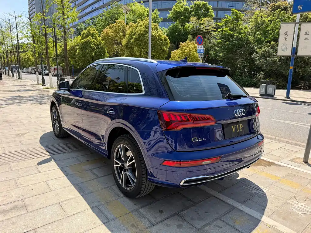 Audi Q5L 2018 40 TFSI Fashion VI
