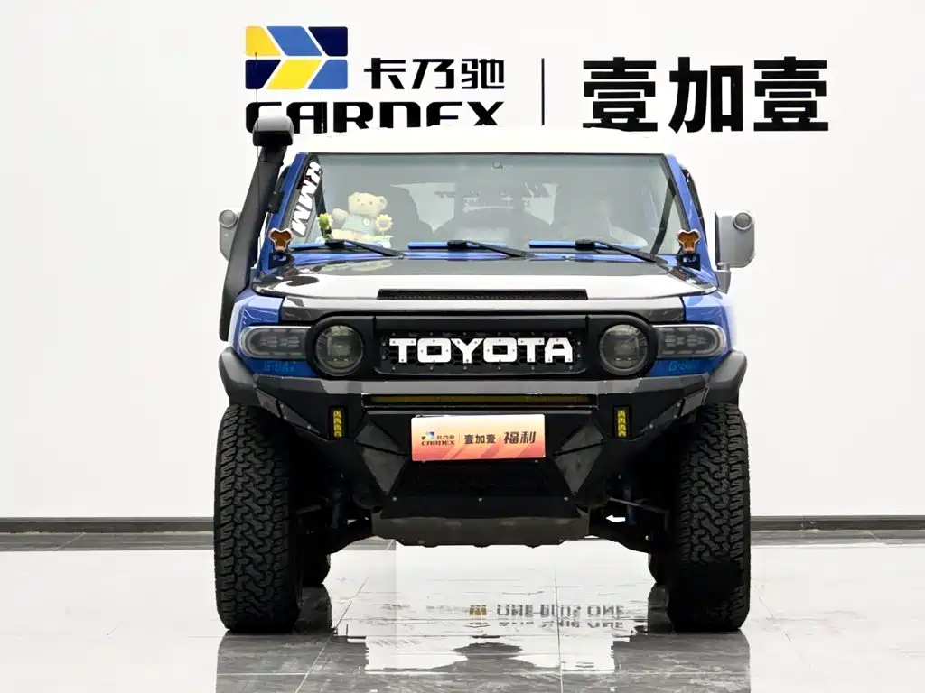 Toyota FJ Cruiser — миниатюра 2