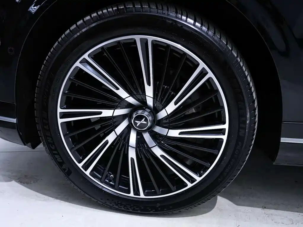 XPeng G9 — миниатюра 24
