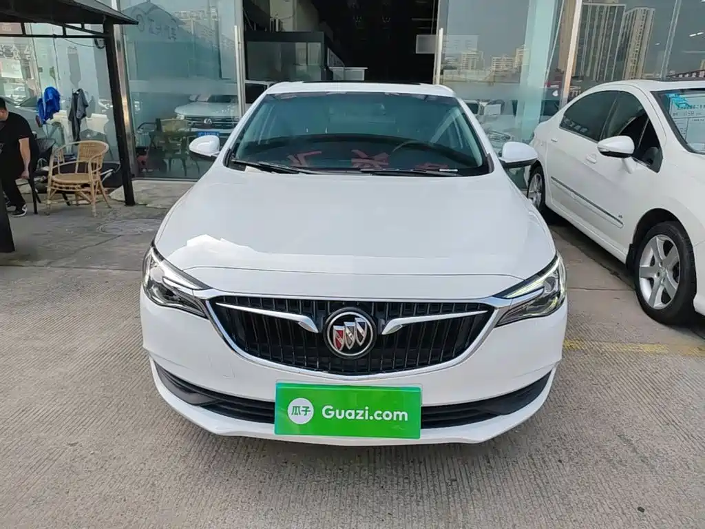 Buick Excelle — миниатюра 3