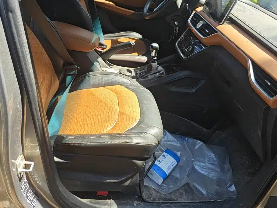 Wuling Hongguang S3 — миниатюра 8
