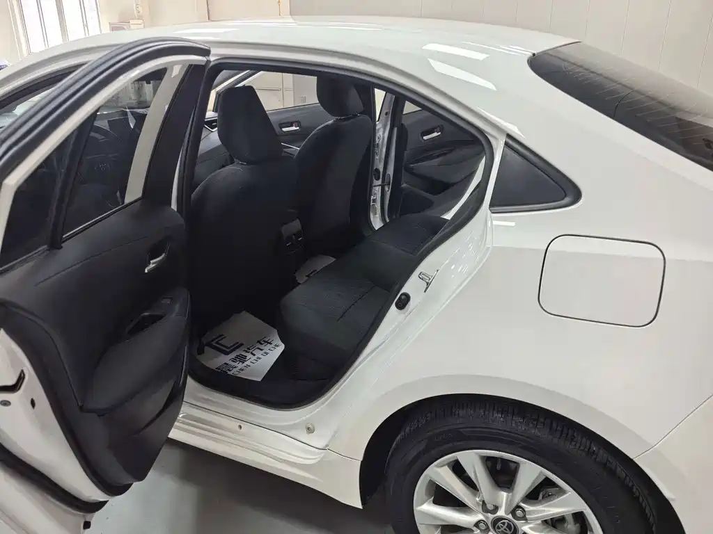 Toyota Corolla — миниатюра 13