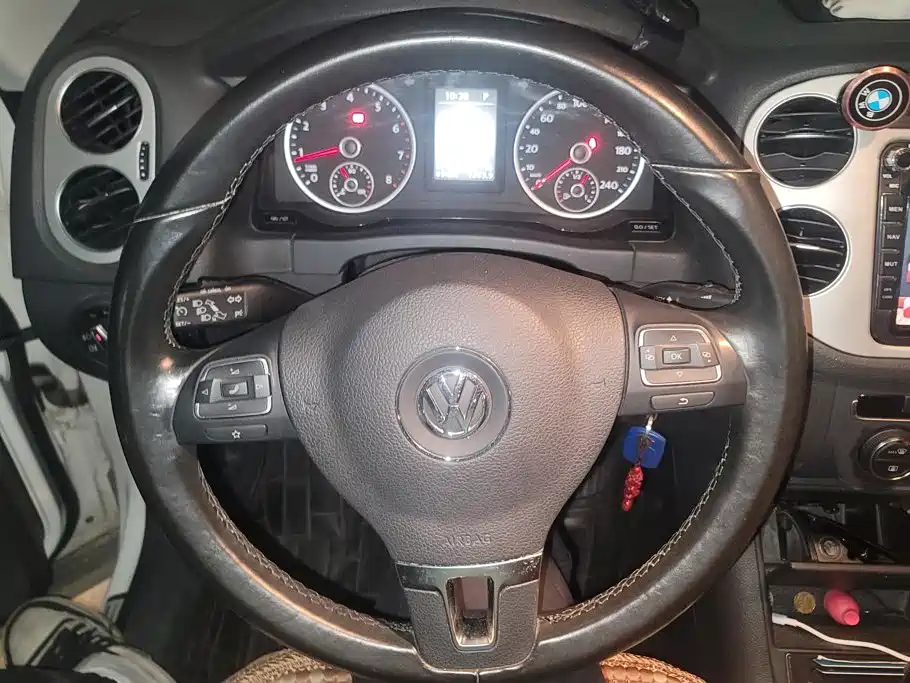 Volkswagen Tiguan — миниатюра 15