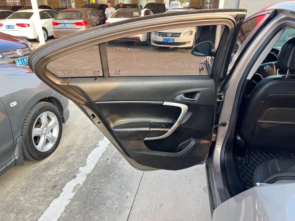 Buick Regal — миниатюра 11