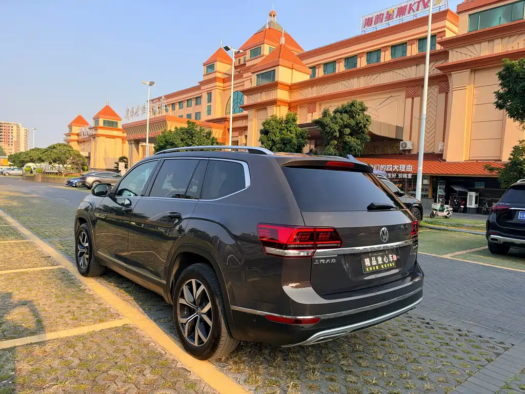 Volkswagen Teramont — миниатюра 4