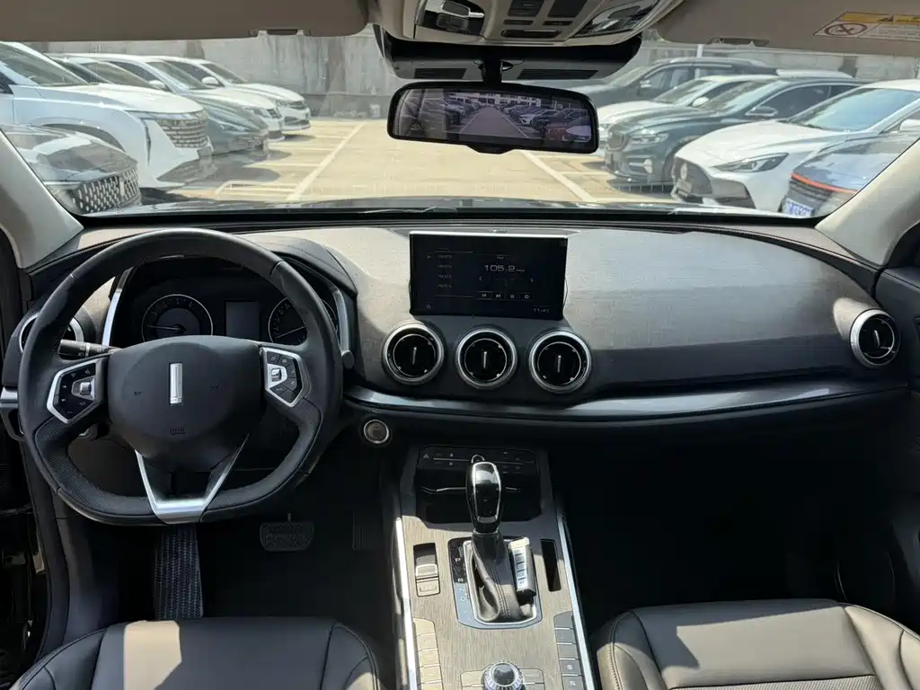 Wey Wey VV5 — миниатюра 4