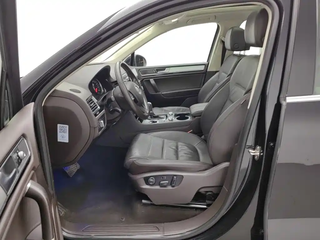 Volkswagen Touareg — миниатюра 10
