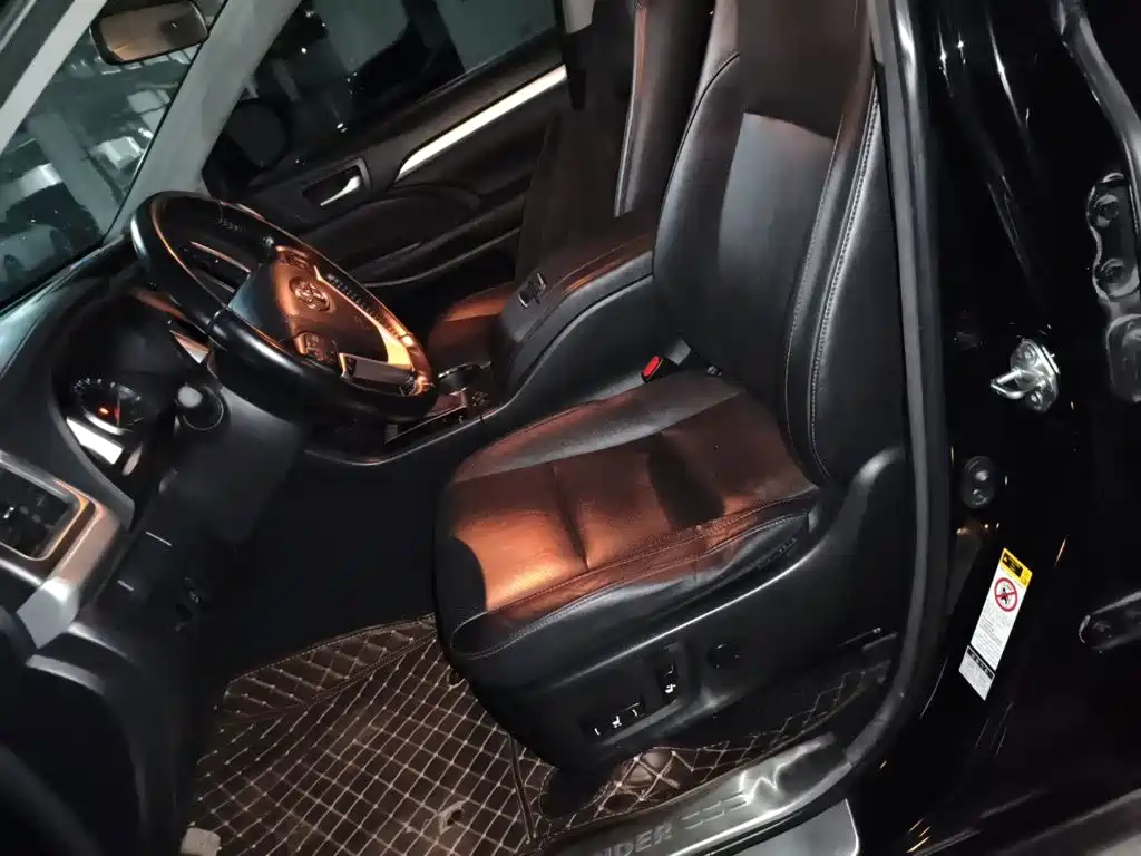 Toyota Highlander — миниатюра 16