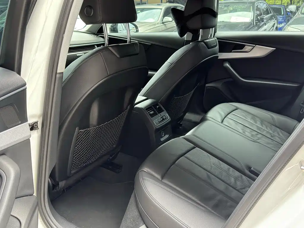 Audi A4 (Import) — миниатюра 6