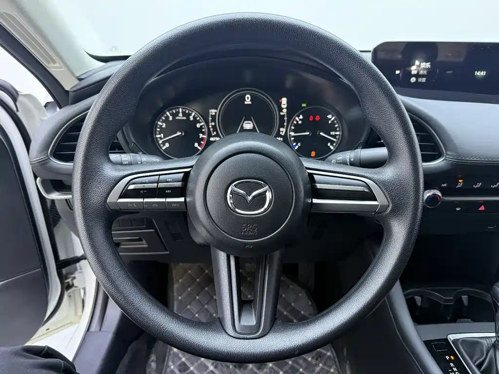 MAZDA 3 ANGKESAILA