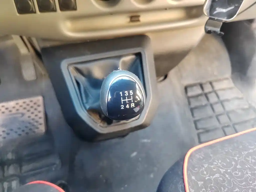 JMC Tesla — миниатюра 10