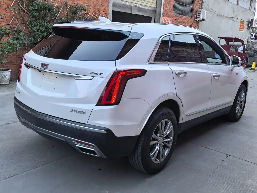 Cadillac XT5 — миниатюра 6