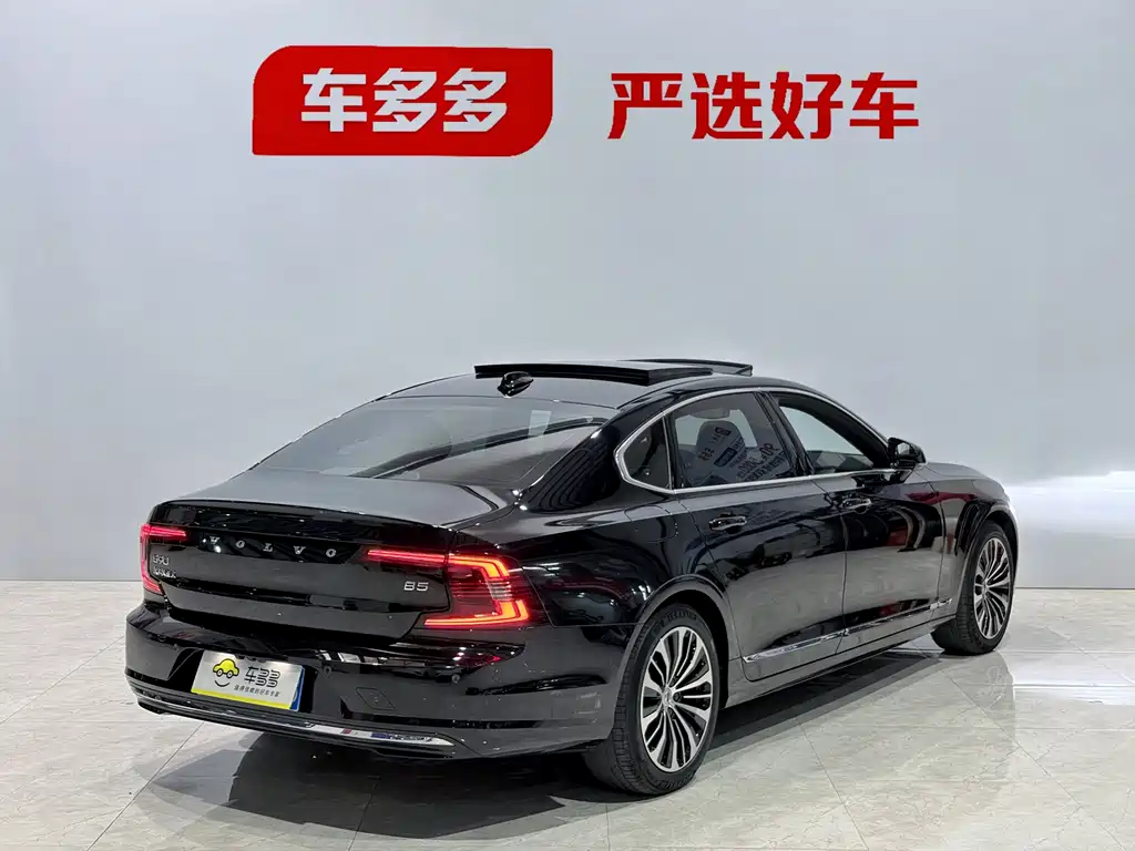 Volvo S90 — миниатюра 7