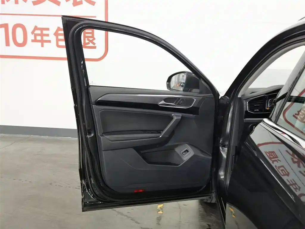 Volkswagen TayronX X 2020 330TSI Luxury Smart Connect