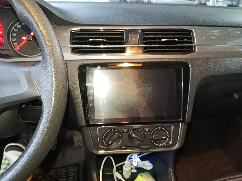 Volkswagen Santana — миниатюра 9