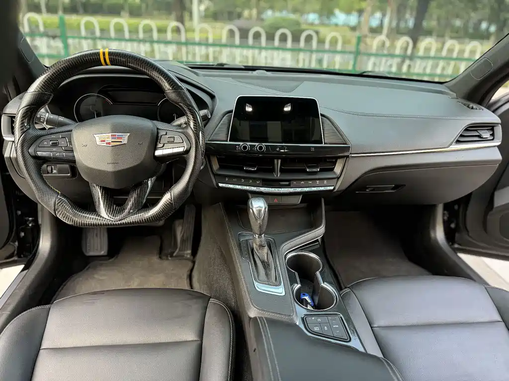Cadillac CT4 — миниатюра 7