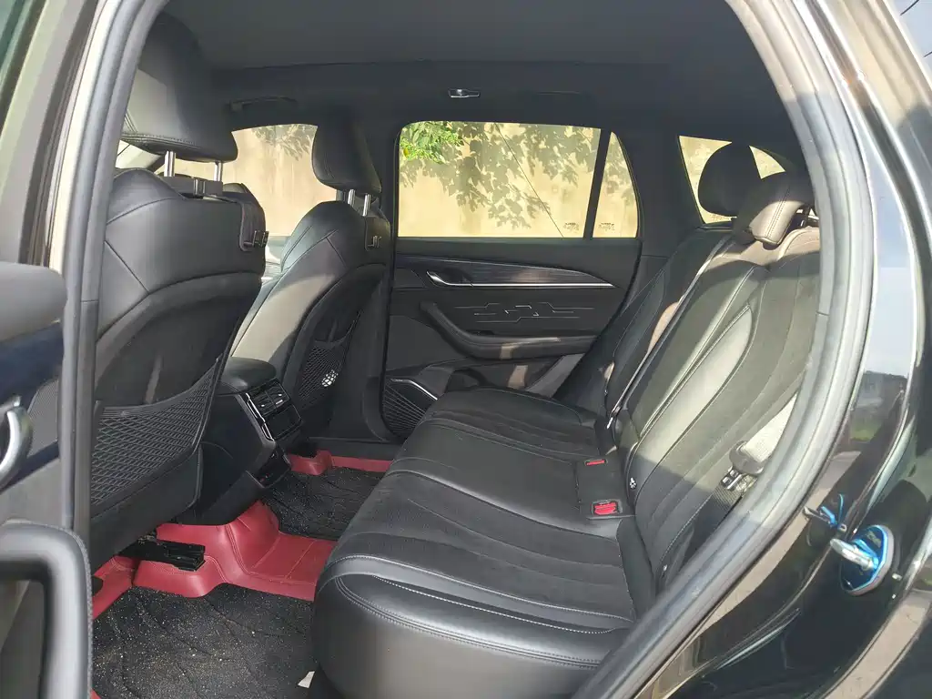 Geely Xingyue L — миниатюра 10