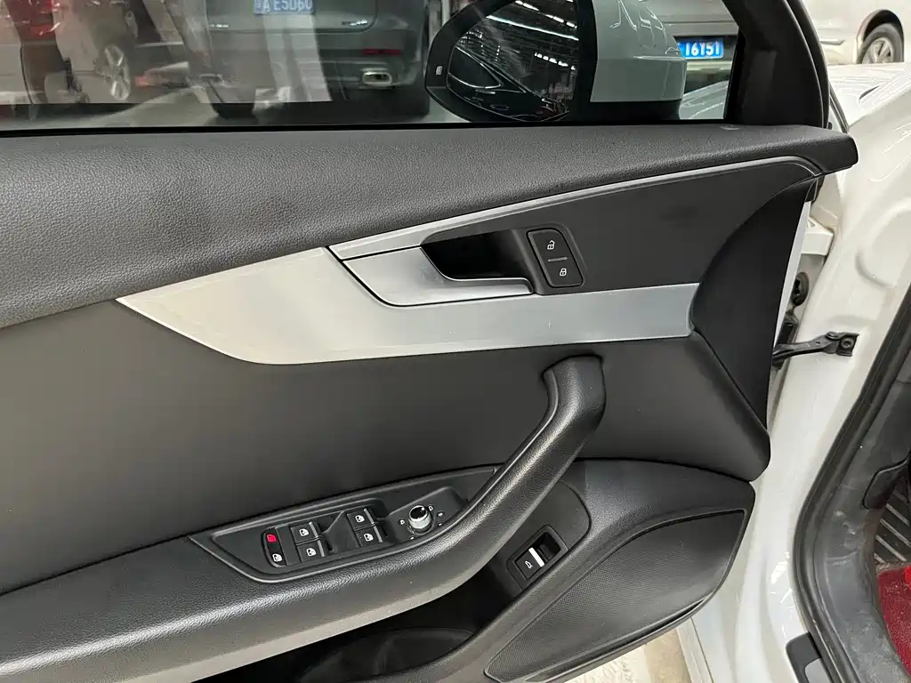 Audi A4L — миниатюра 6