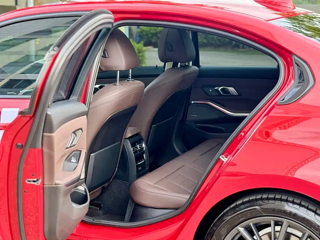 BMW 3 Series — миниатюра 6
