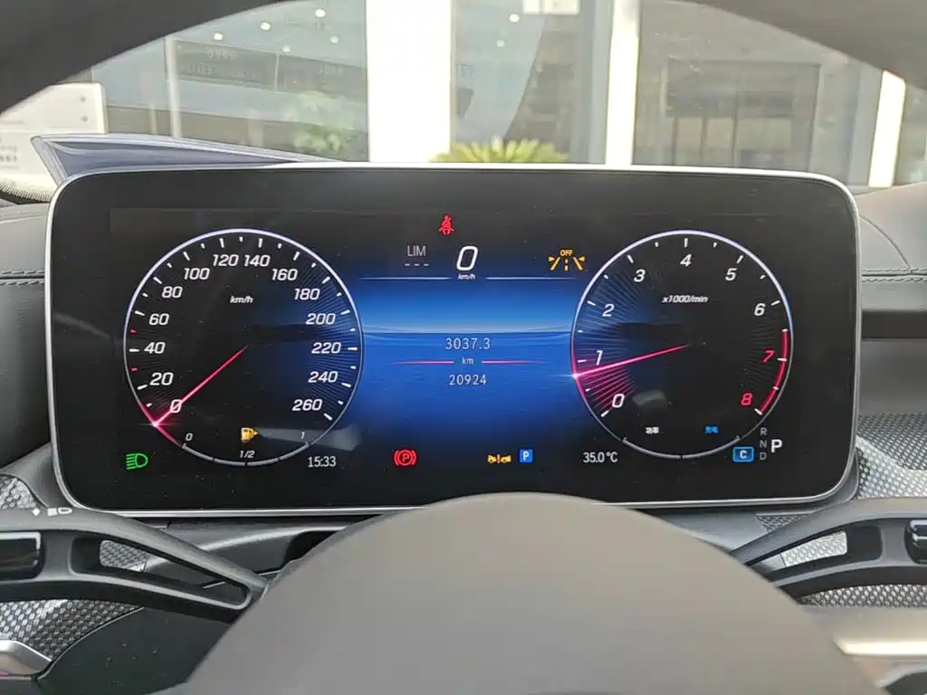 Mercedes-Benz C-Class — миниатюра 12