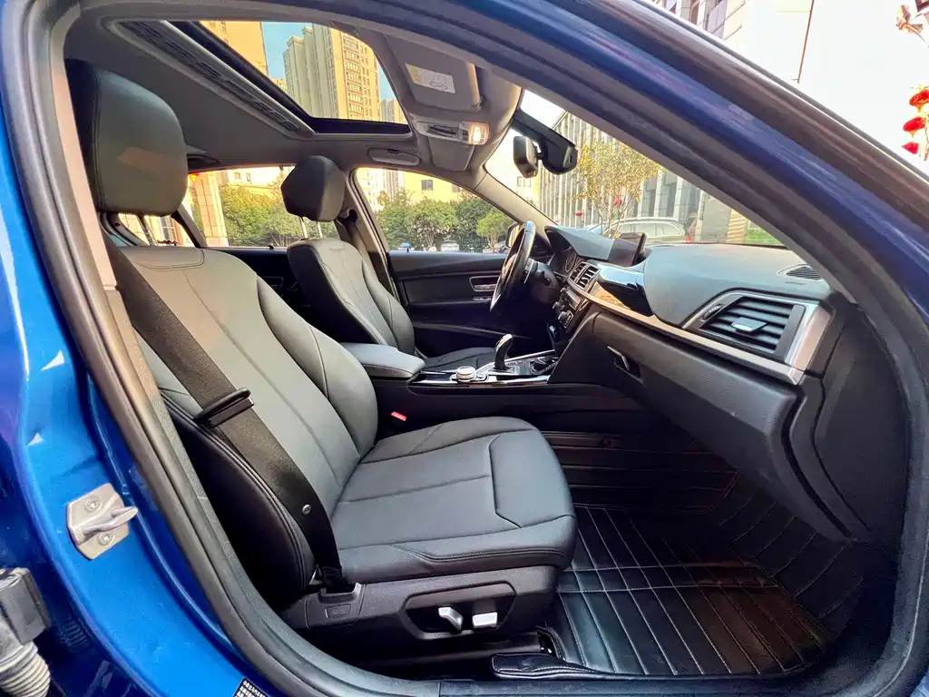BMW 3 Series — миниатюра 25