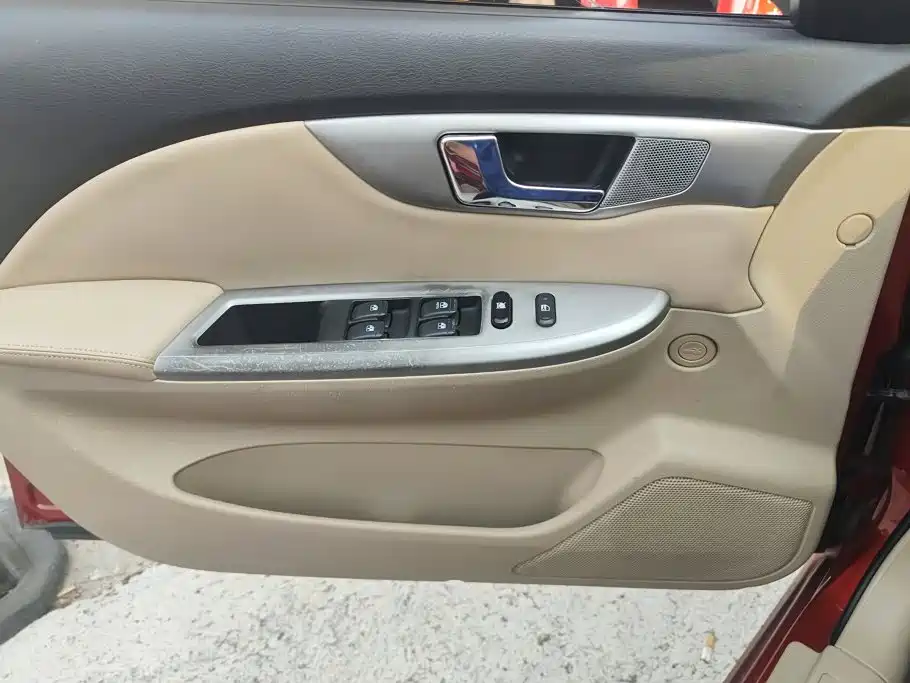Buick Excelle — миниатюра 7