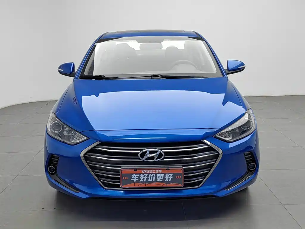 Hyundai Elantra — миниатюра 3