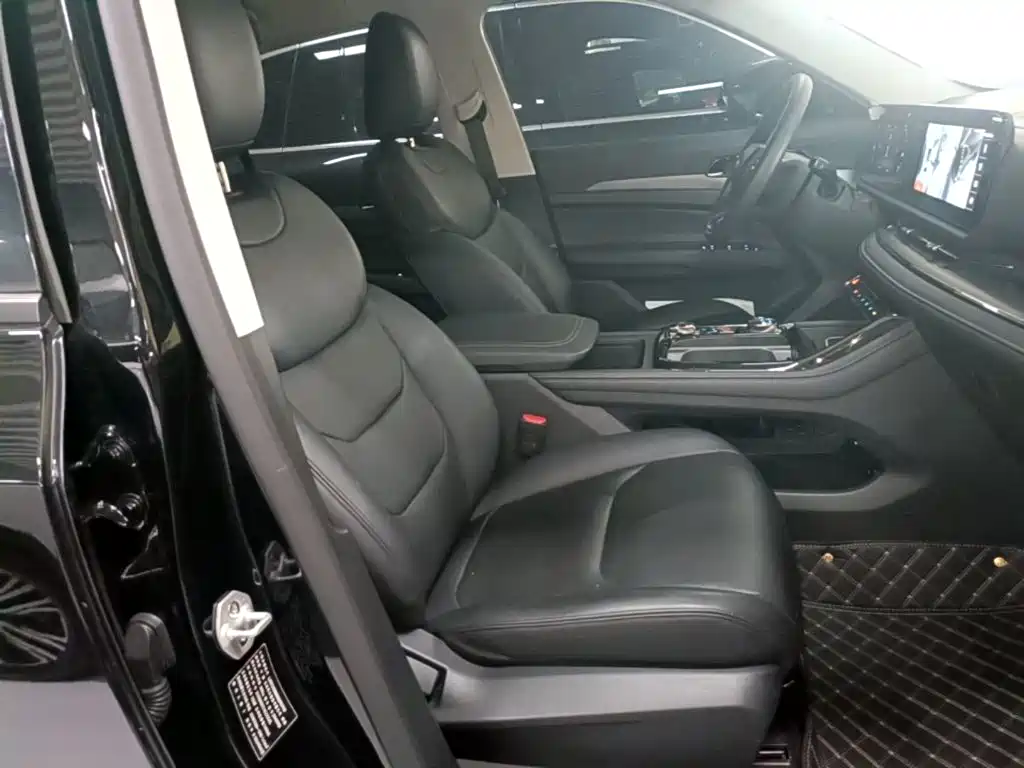 Ford Equator Sport — миниатюра 25
