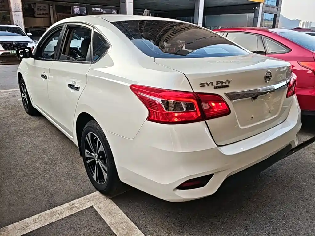 Nissan Sylphy — миниатюра 5