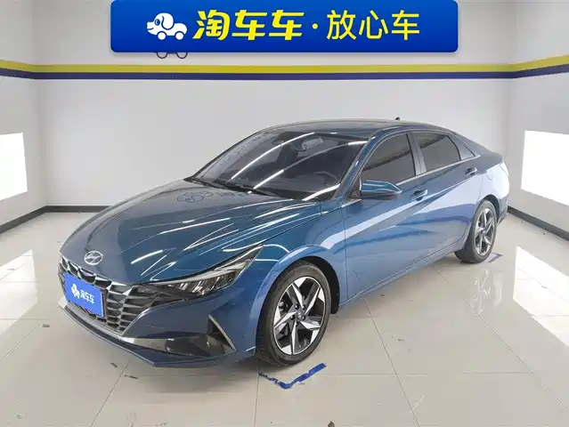 HYUNDAI ELANTRA