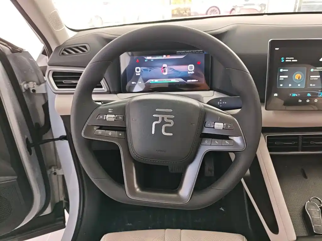 BYD Yuan UP — миниатюра 11