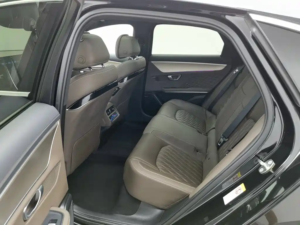 BYD Han — миниатюра 15
