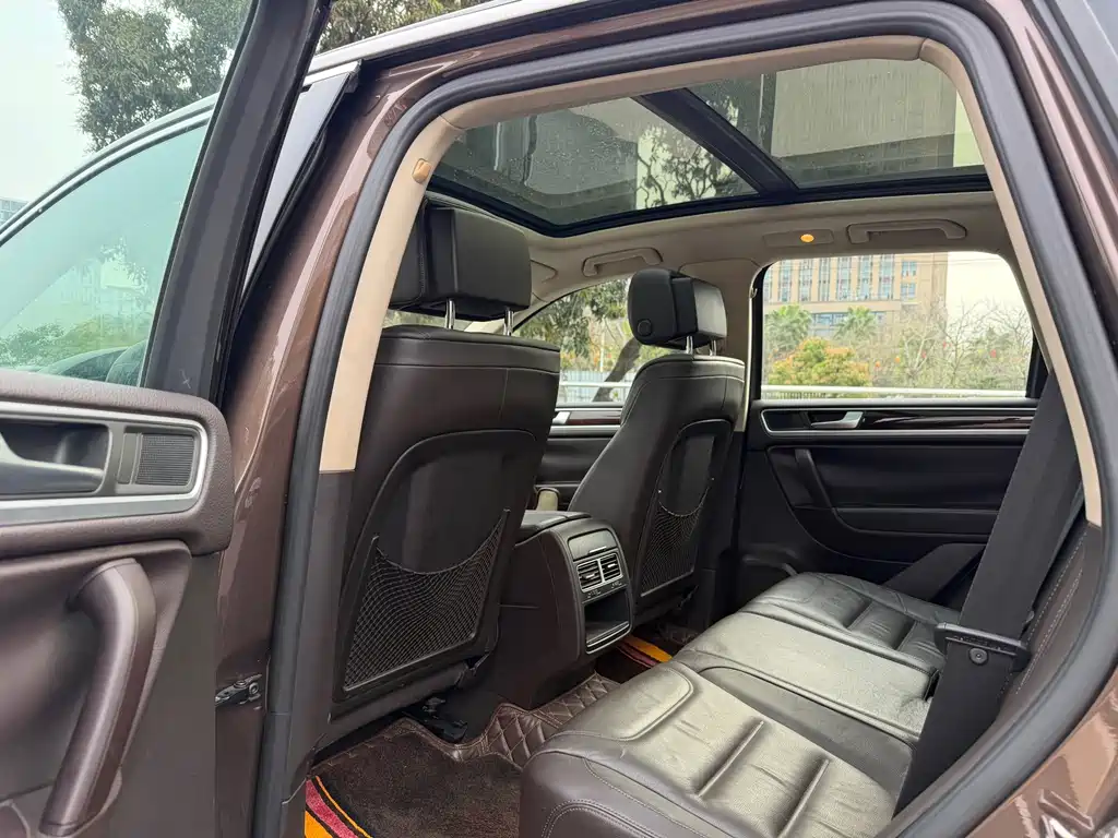 Volkswagen Touareg — миниатюра 9