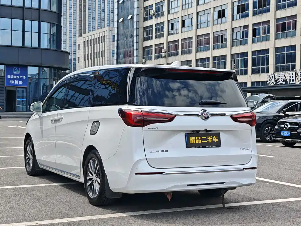 Buick GL8 2023 ES Premium