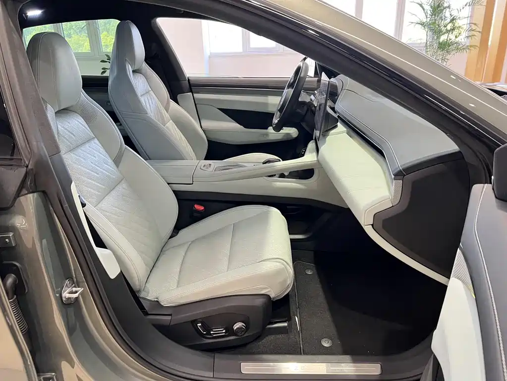 ZEEKR EXTREME KRYPTON 001