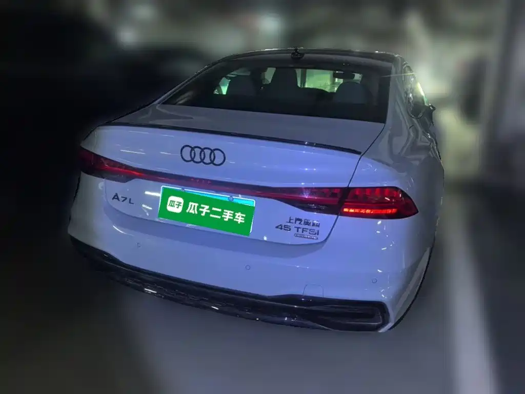 Audi A7L — миниатюра 6