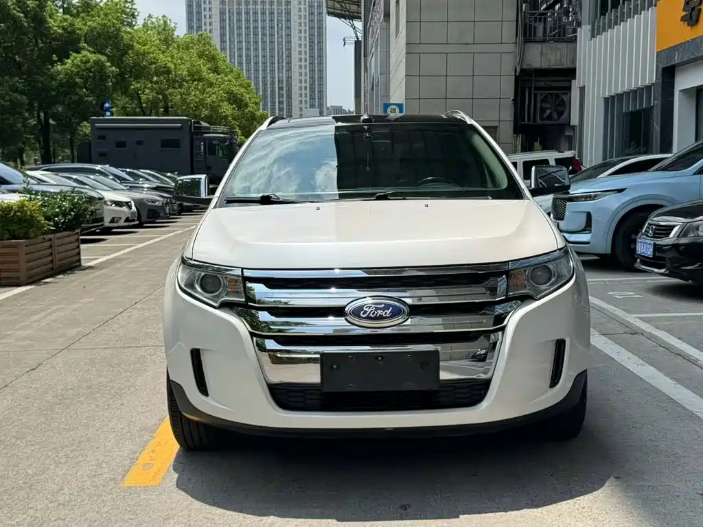 Ford Edge (Import) — миниатюра 2