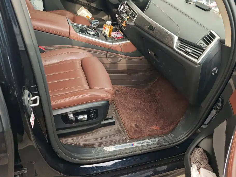 BMW X5 (Import) — миниатюра 8