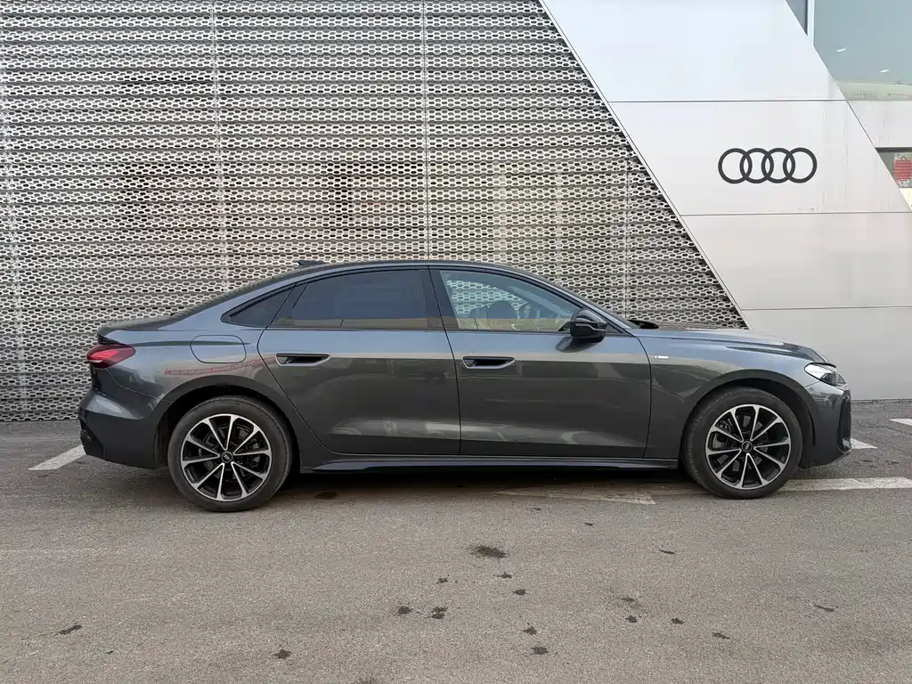 AUDI A5L
