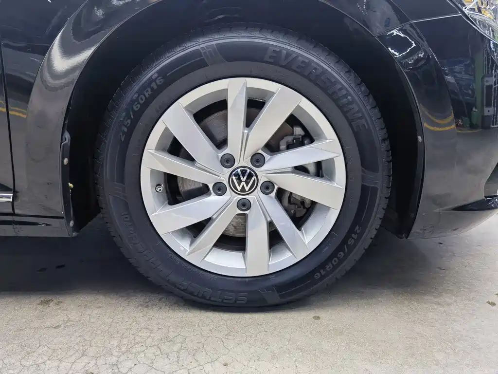 Volkswagen Passat — миниатюра 15