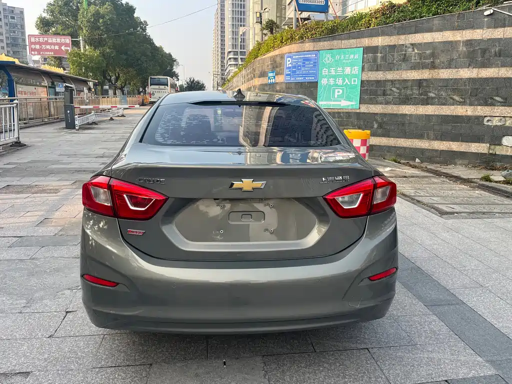 Chevrolet Cruze — миниатюра 2