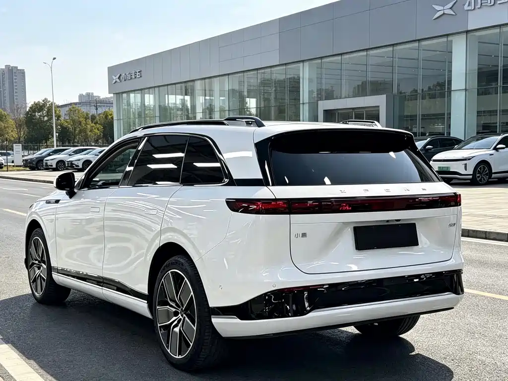 XPeng G9 — миниатюра 7