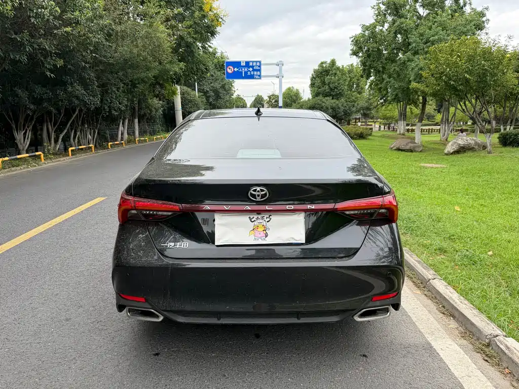 Toyota Avalon — миниатюра 13