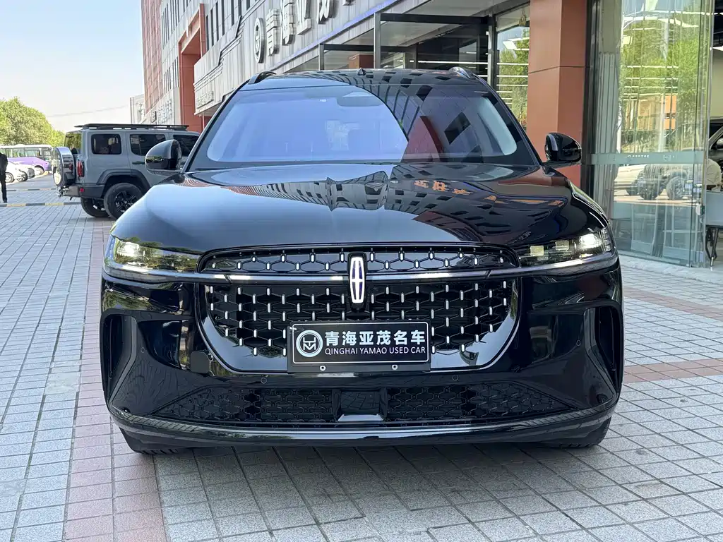 Lincoln Nautilus — миниатюра 2